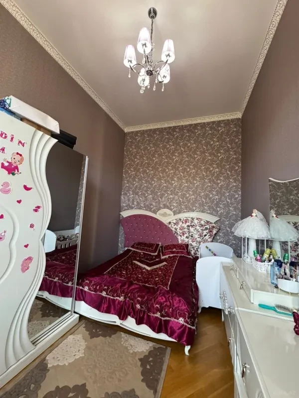 Satılır 3 otaqlı mənzil 90 m²