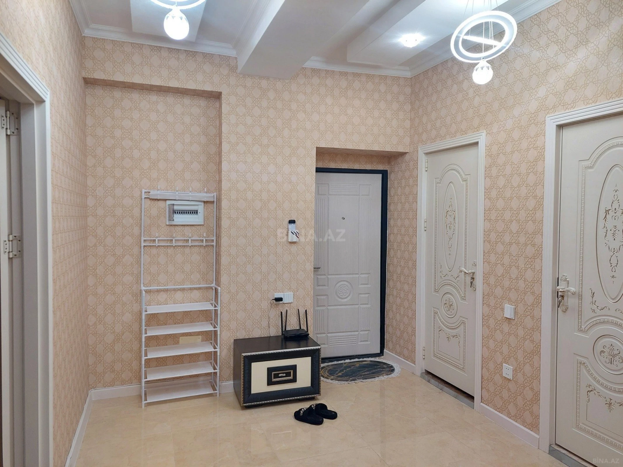 Kirayə verilir 2 otaqlı mənzil 85 m²