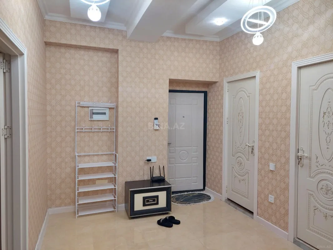 Kirayə verilir 2 otaqlı mənzil 85 m²