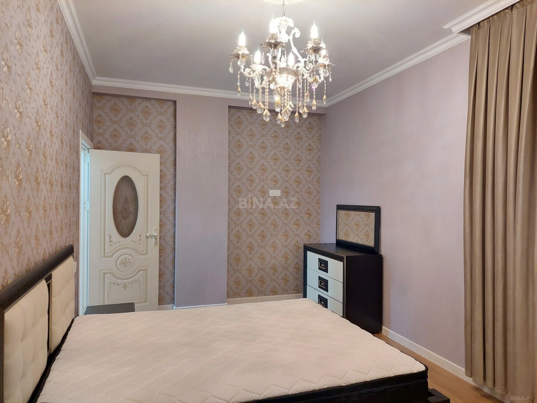 Kirayə verilir 2 otaqlı mənzil 85 m²