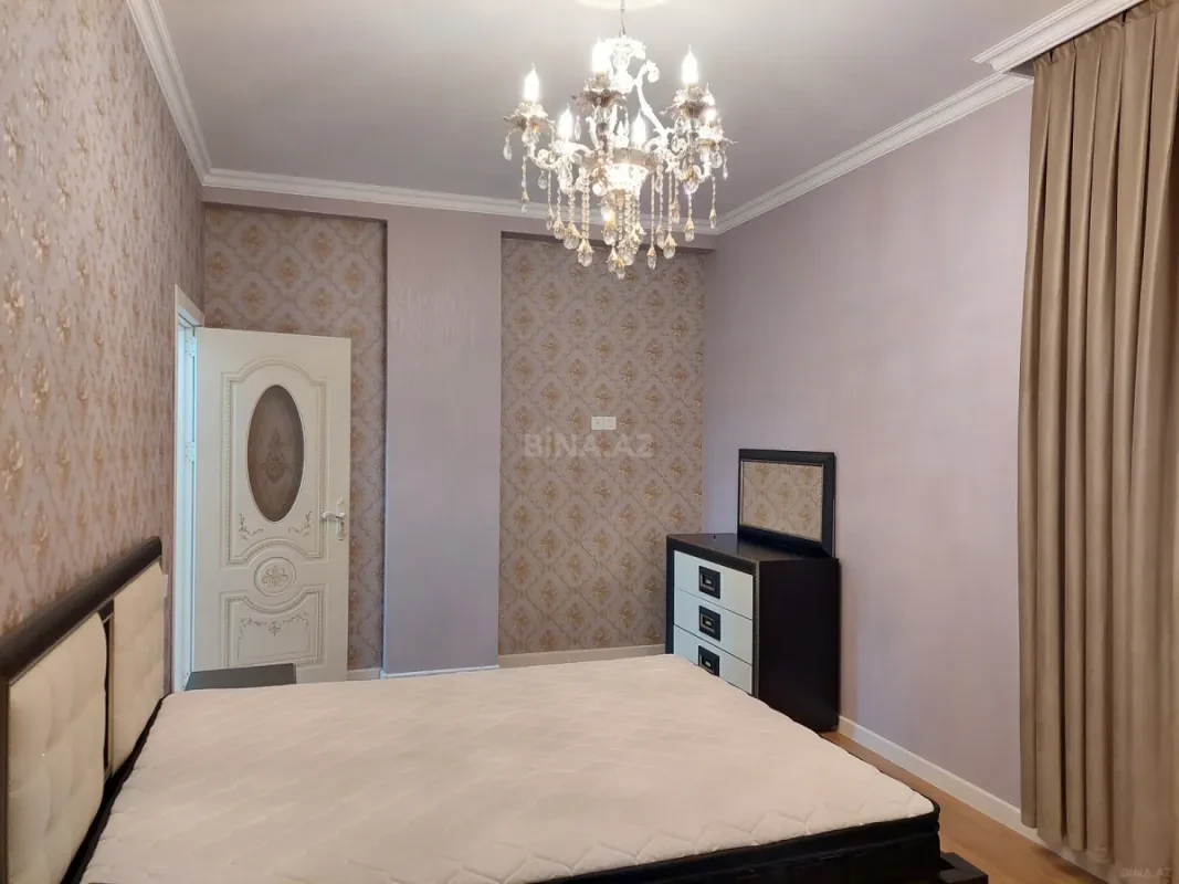 Kirayə verilir 2 otaqlı mənzil 85 m²