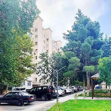 Satılır 5 otaqlı mənzil 100 m² — Bakı, Əhmədli 5 otaq 100.00 m²