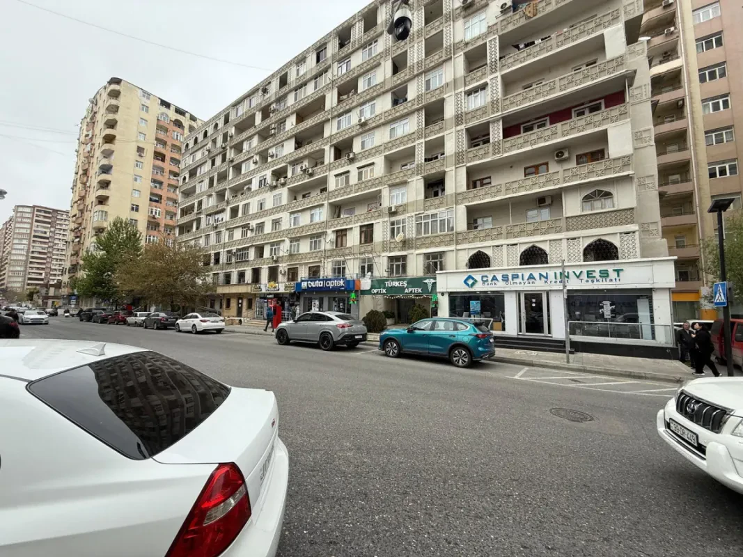 Kirayə verilir 5 otaqlı ofis 200 m²