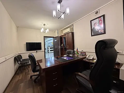 Kirayə verilir 5 otaqlı ofis 200 m²