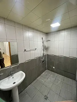 Kirayə verilir 3 otaqlı mənzil 125 m²