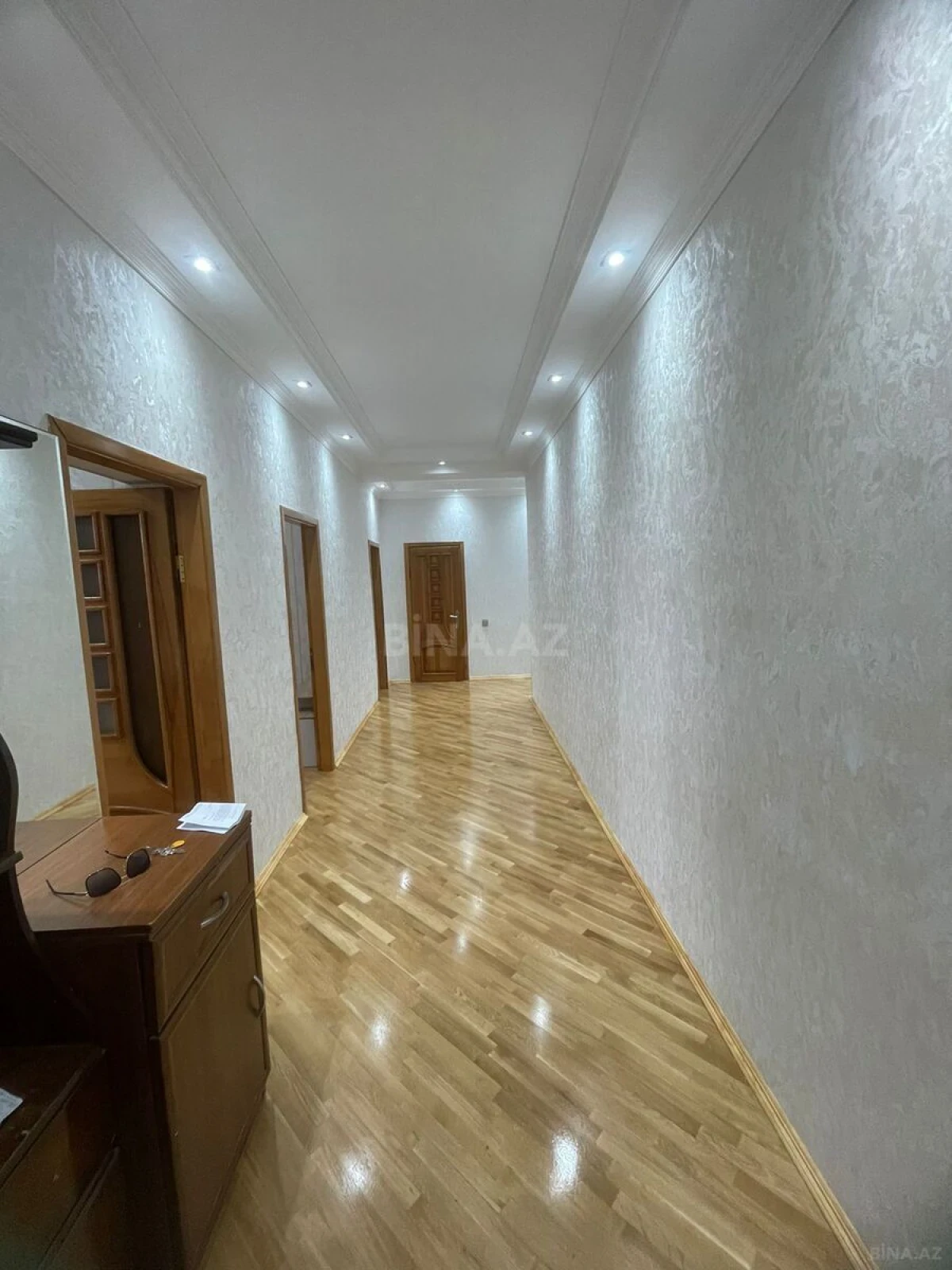 Kirayə verilir 3 otaqlı mənzil 125 m²