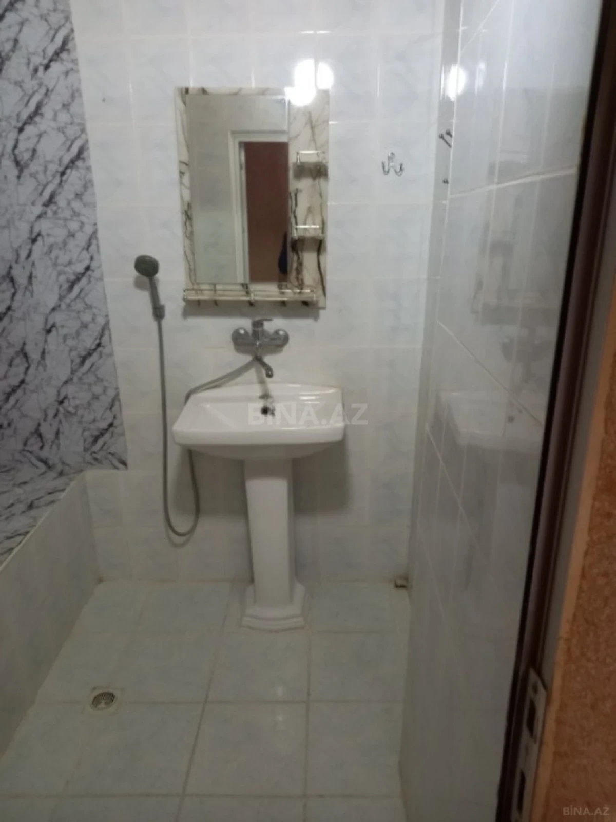 Satılır 2 otaqlı mənzil 55 m²