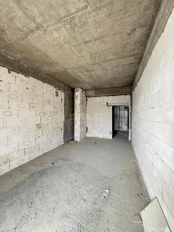 Satılır 4 otaqlı mənzil 220 m²