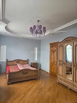 Kirayə verilir 3 otaqlı mənzil 178 m²