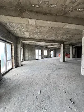Satılır 5 otaqlı mənzil 250 m²