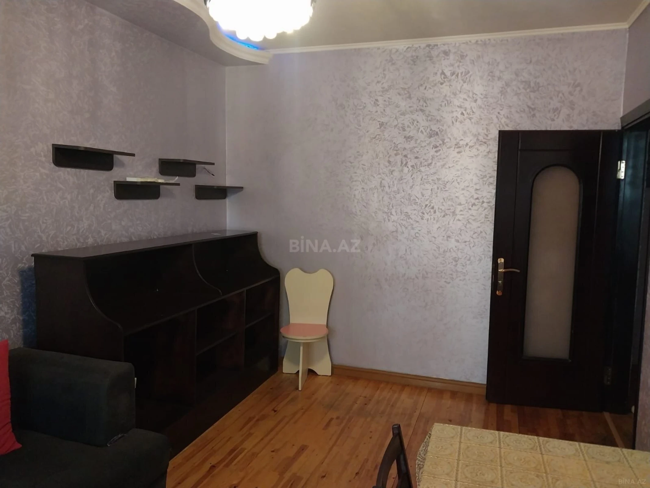 Kirayə verilir 2 otaqlı mənzil 55 m²