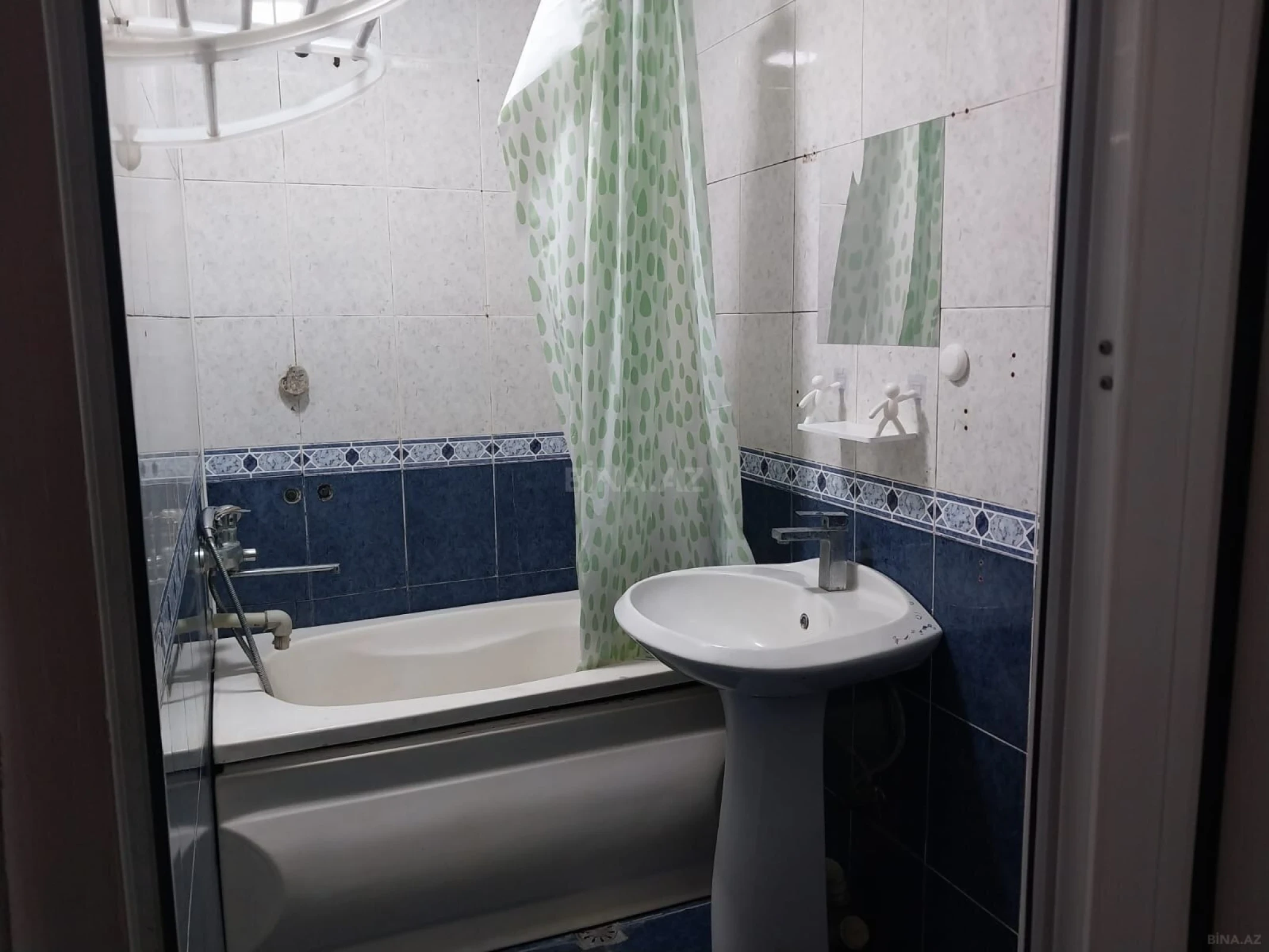 Kirayə verilir 2 otaqlı mənzil 55 m²