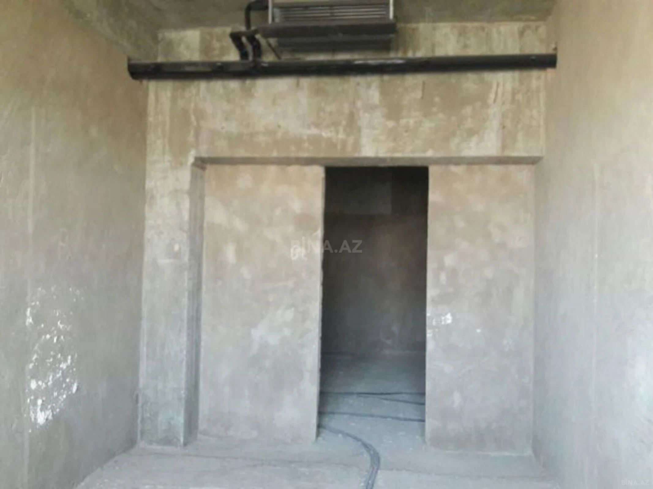 Satılır 2 otaqlı mənzil 97 m²