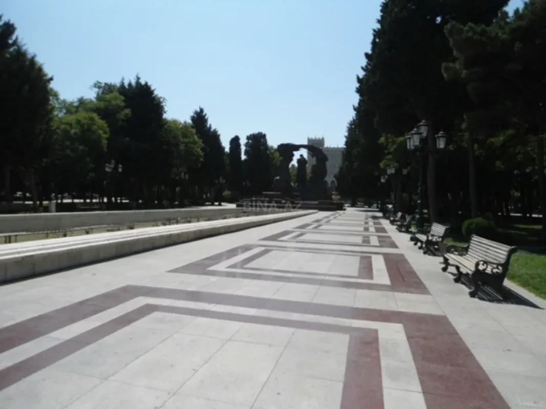 Satılır 2 otaqlı mənzil 97 m²