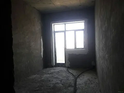 Satılır 2 otaqlı mənzil 97 m²