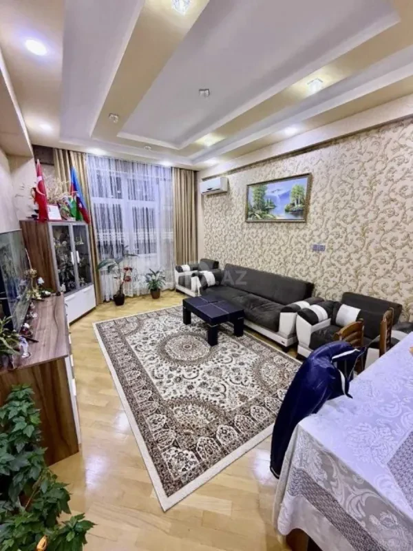 Satılır 3 otaqlı mənzil 111 m²