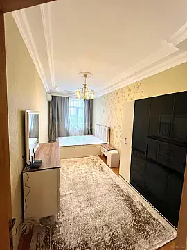 Kirayə verilir 2 otaqlı mənzil 75 m²