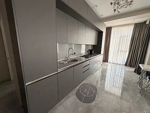 Satılır 2 otaqlı mənzil 103 m²