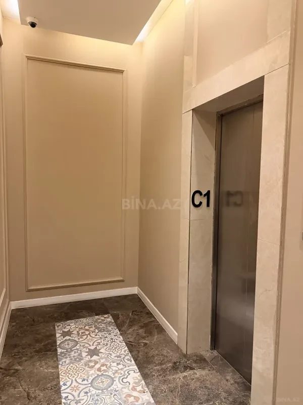 Satılır 2 otaqlı mənzil 103 m²
