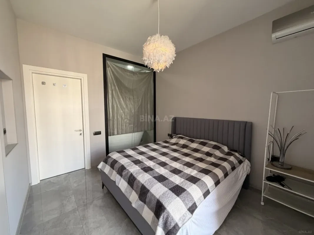 Satılır 2 otaqlı mənzil 103 m²
