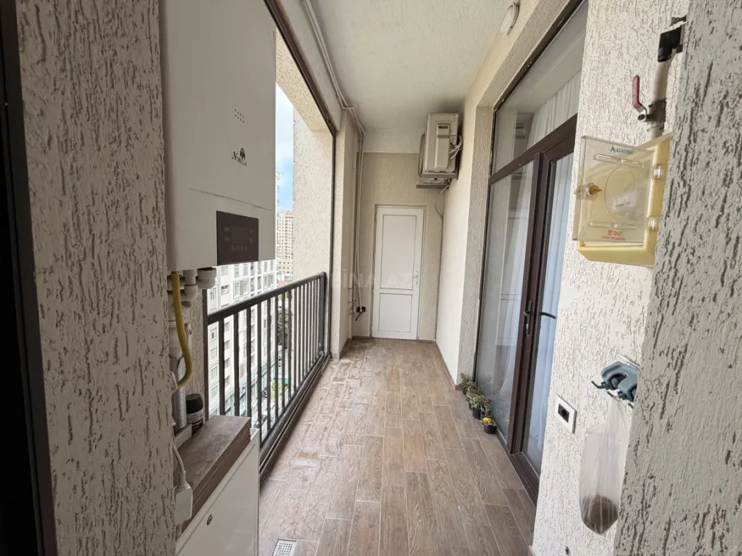 Satılır 2 otaqlı mənzil 103 m²
