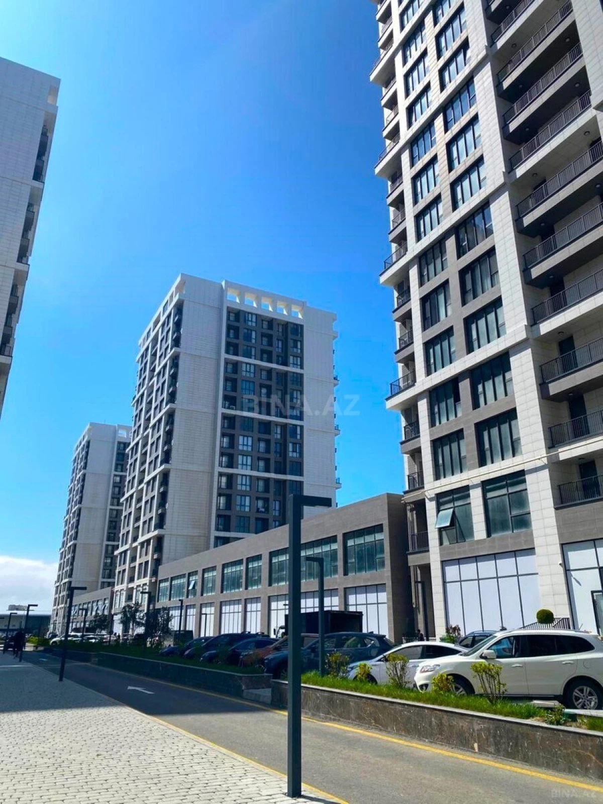 Satılır 2 otaqlı mənzil 79 m²