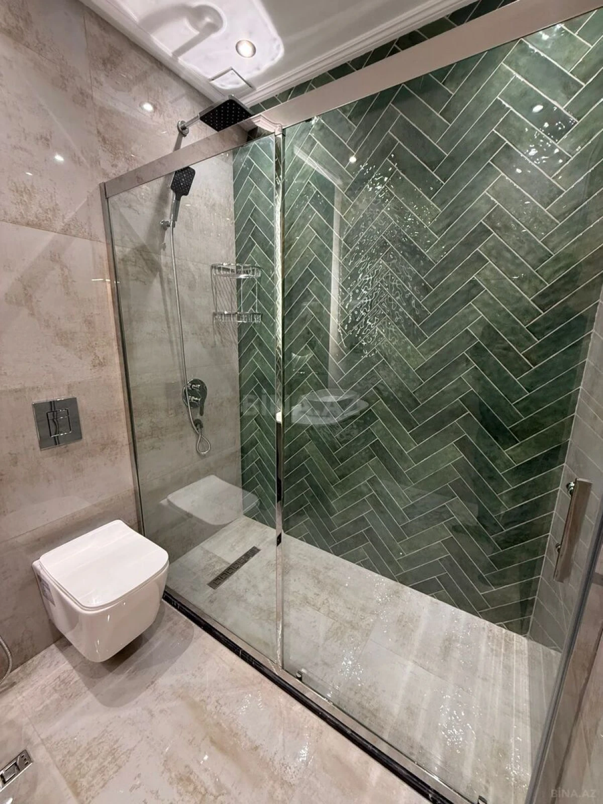 Satılır 3 otaqlı mənzil 125 m²