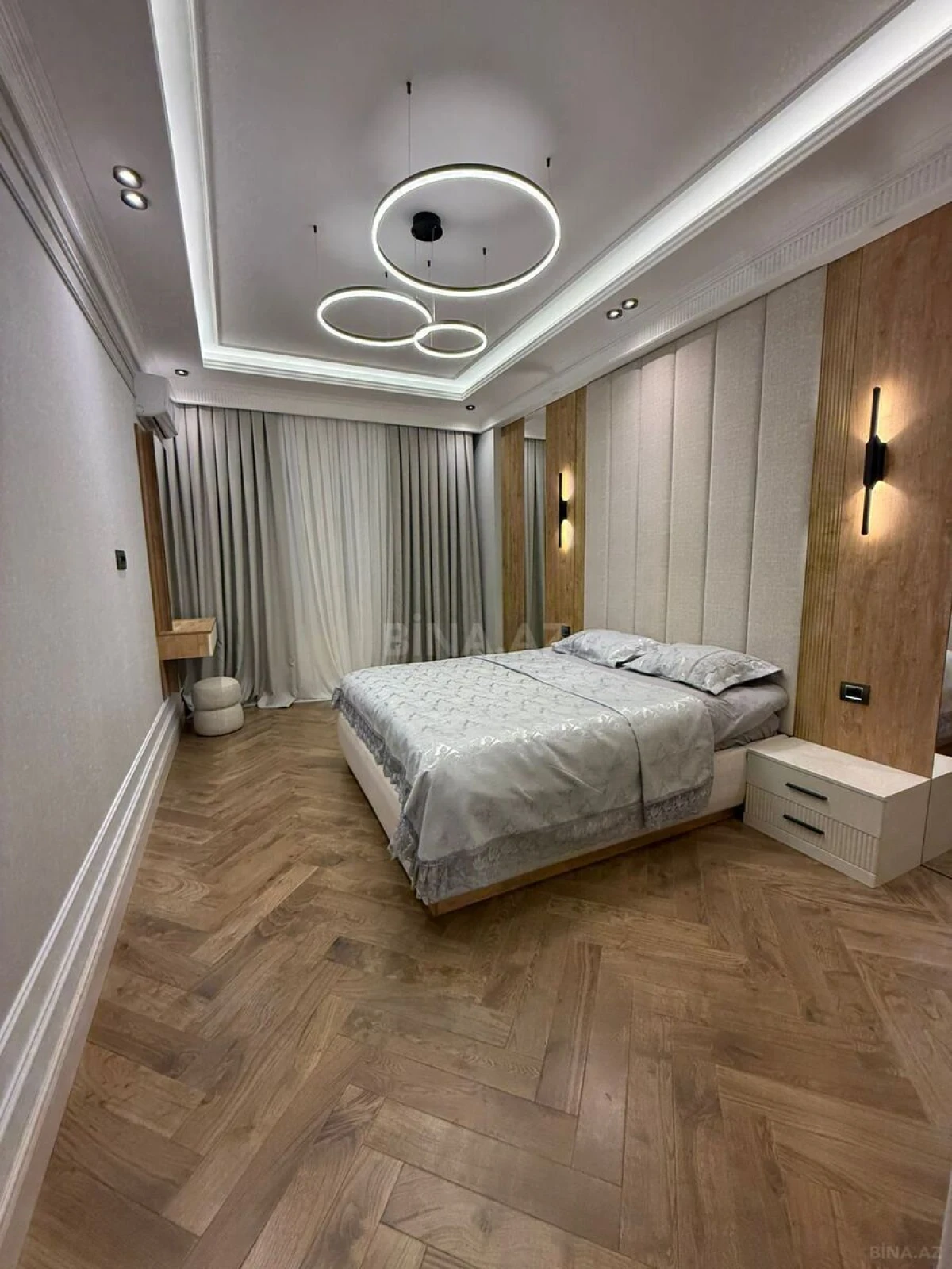 Satılır 3 otaqlı mənzil 125 m²