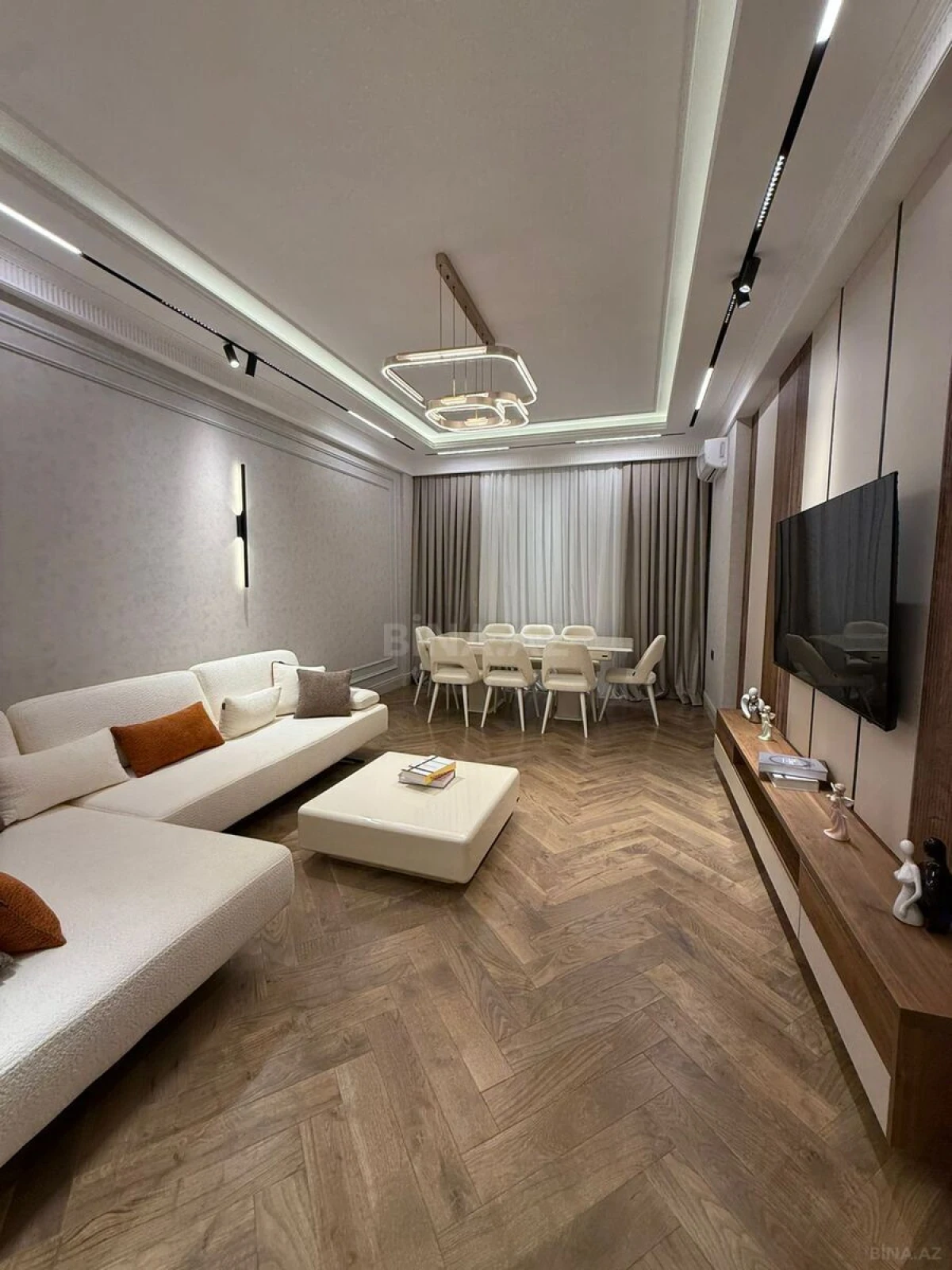 Satılır 3 otaqlı mənzil 125 m²
