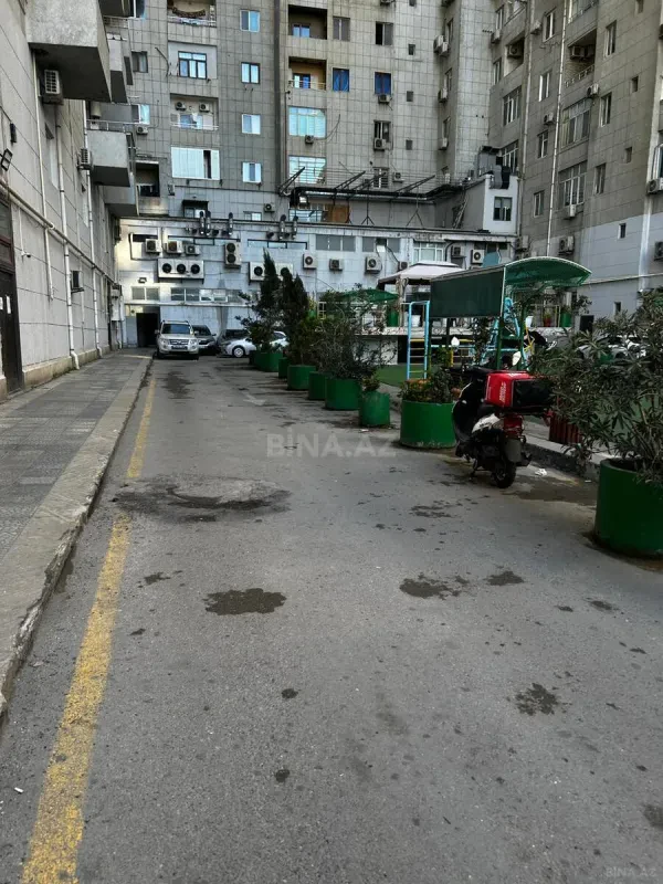 Kirayə verilir 4 otaqlı mənzil 160 m²