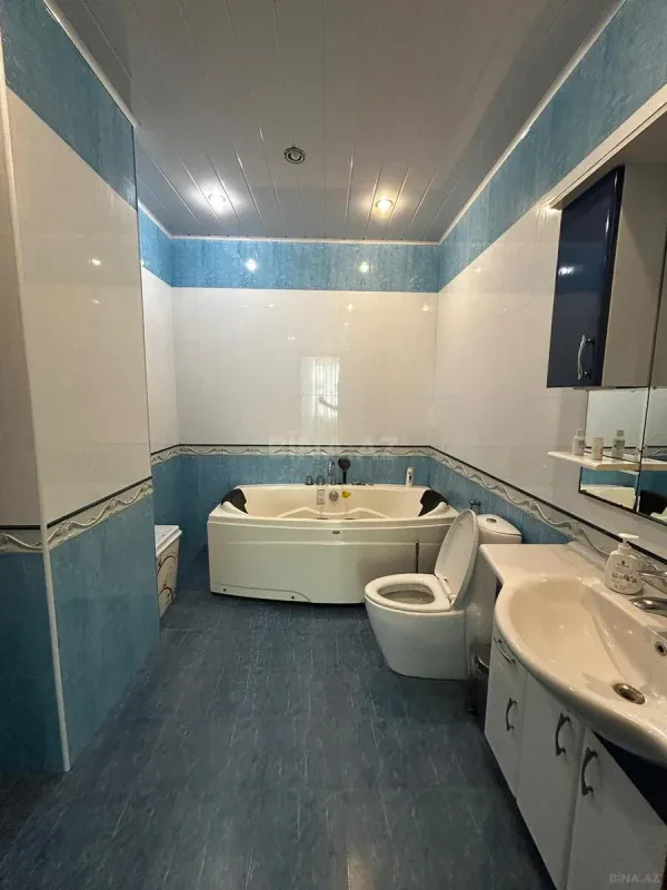 Kirayə verilir 4 otaqlı mənzil 160 m²
