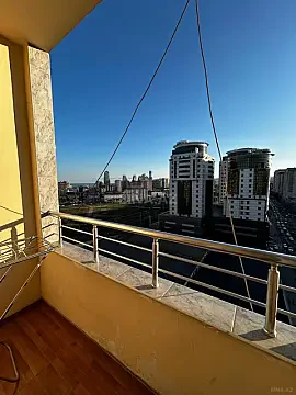 Kirayə verilir 4 otaqlı mənzil 160 m²