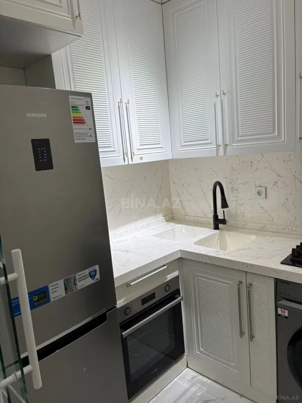 Kirayə verilir 2 otaqlı mənzil 70 m²