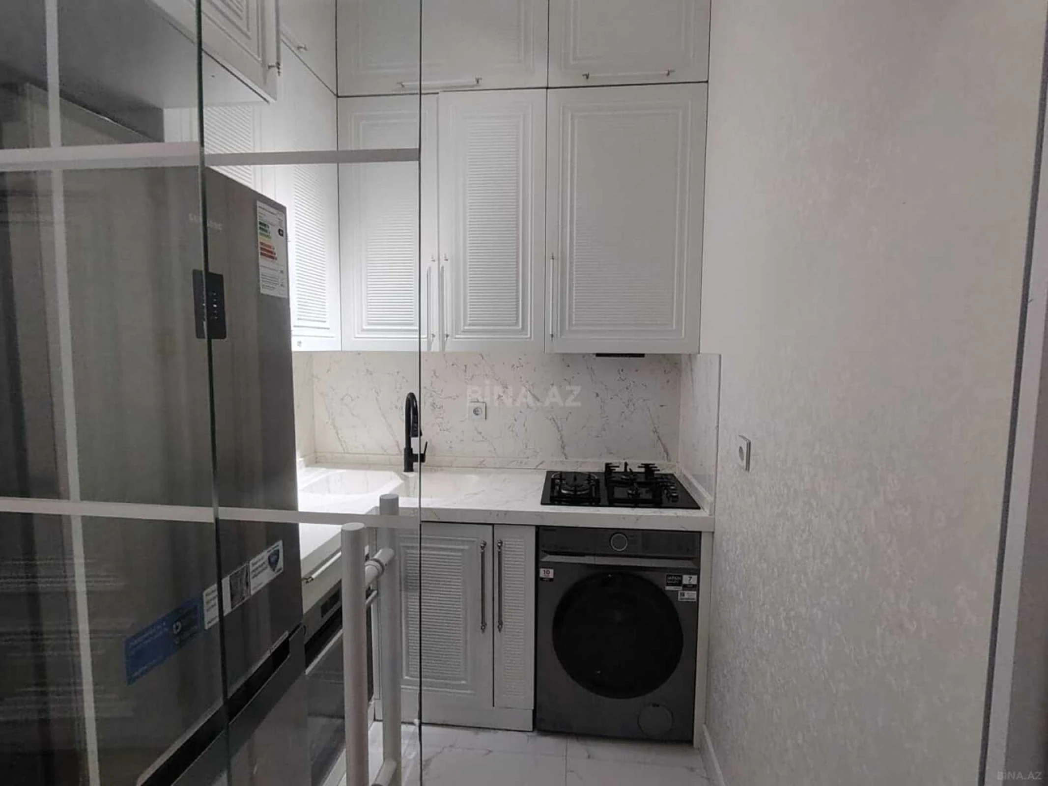 Kirayə verilir 2 otaqlı mənzil 70 m²