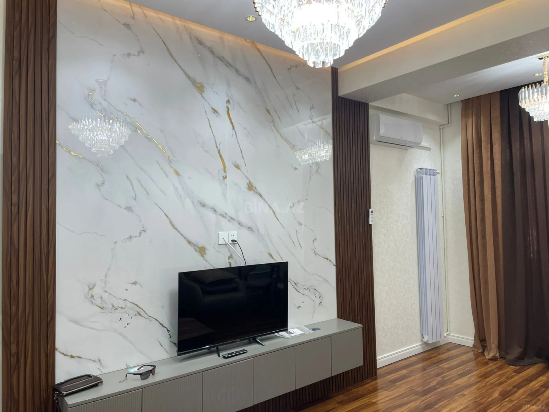 Kirayə verilir 2 otaqlı mənzil 70 m²