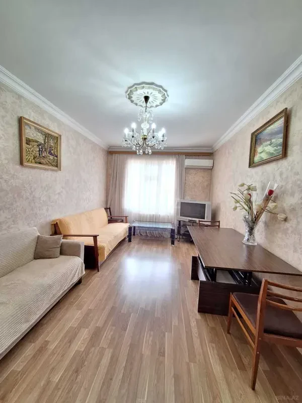 Satılır 2 otaqlı mənzil 55 m²