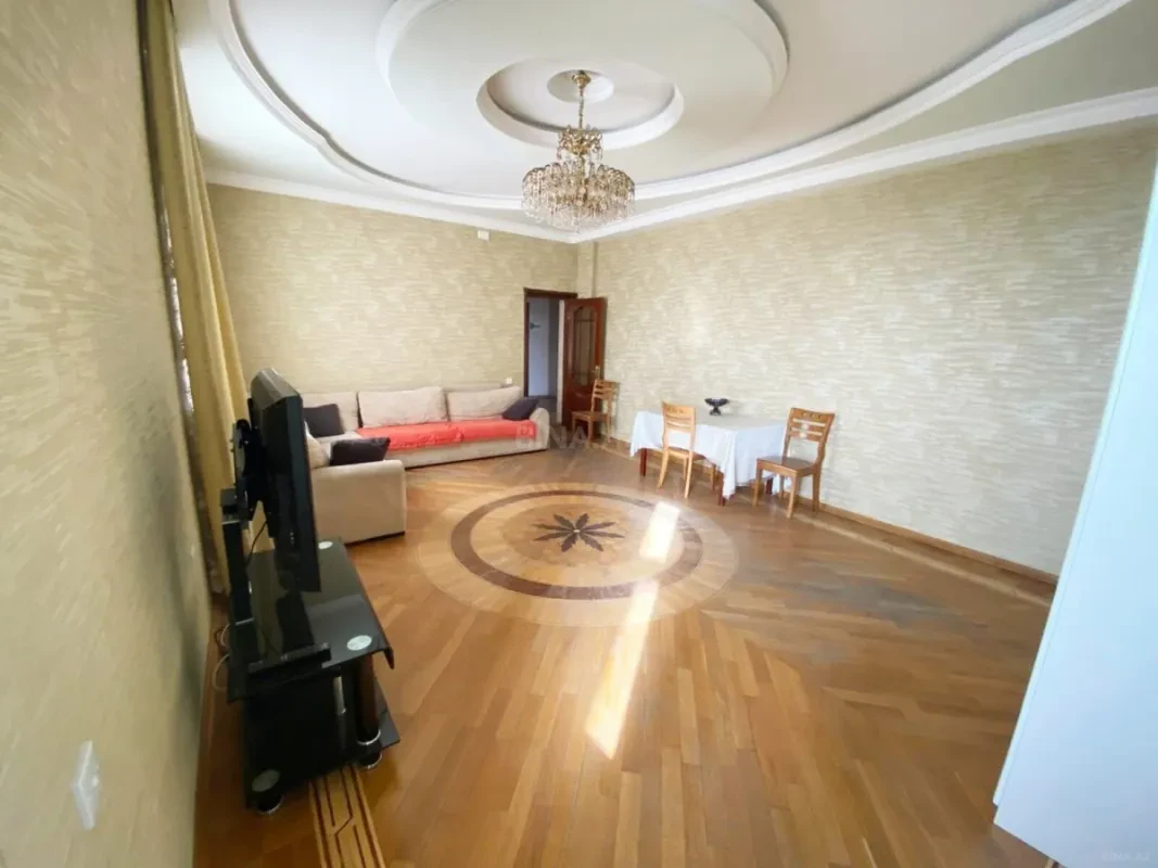 Kirayə verilir 3 otaqlı mənzil 100 m²