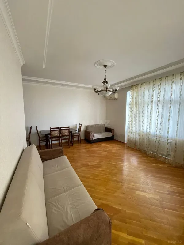Kirayə verilir 3 otaqlı mənzil 110 m²