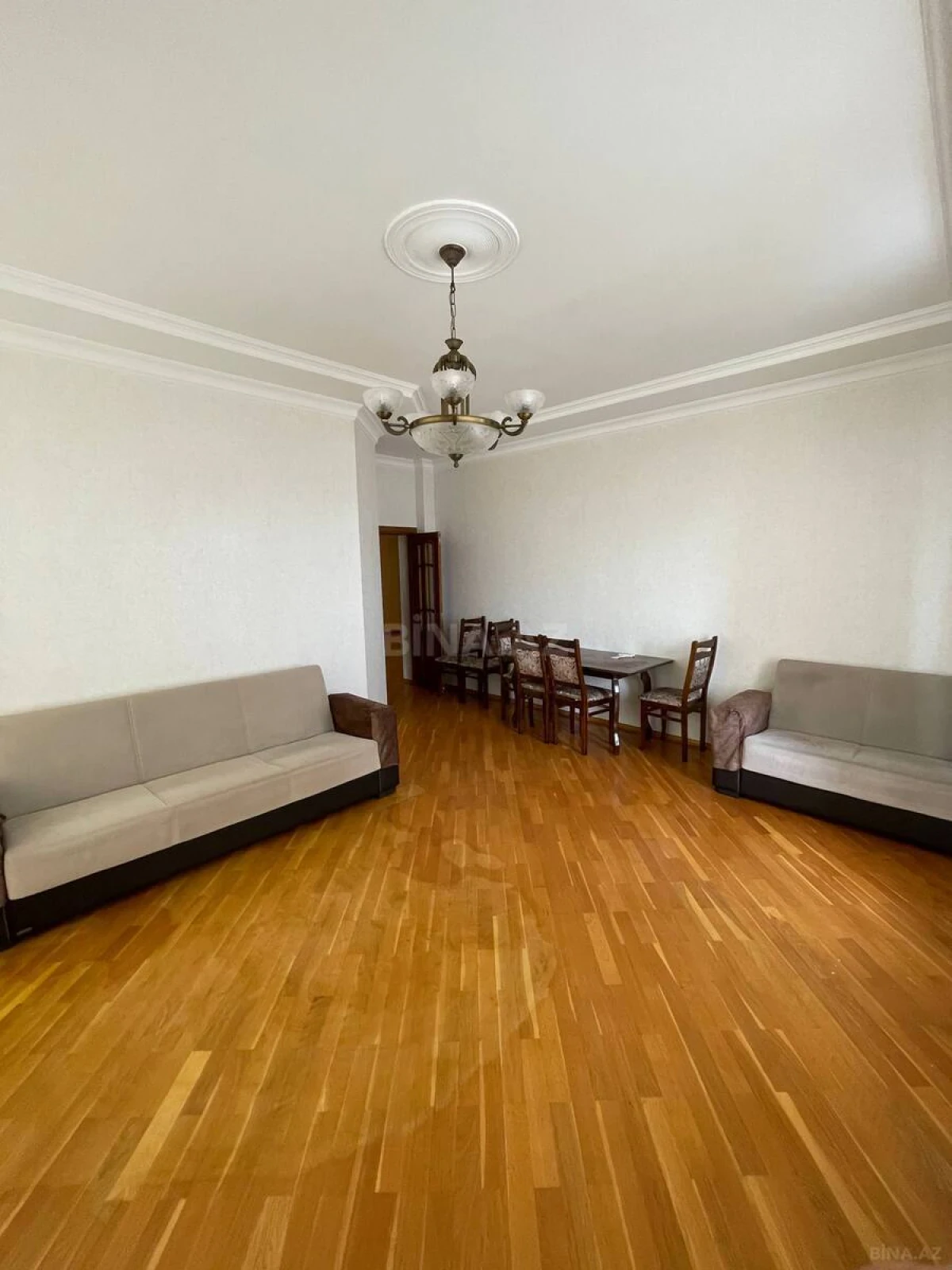 Kirayə verilir 3 otaqlı mənzil 110 m²