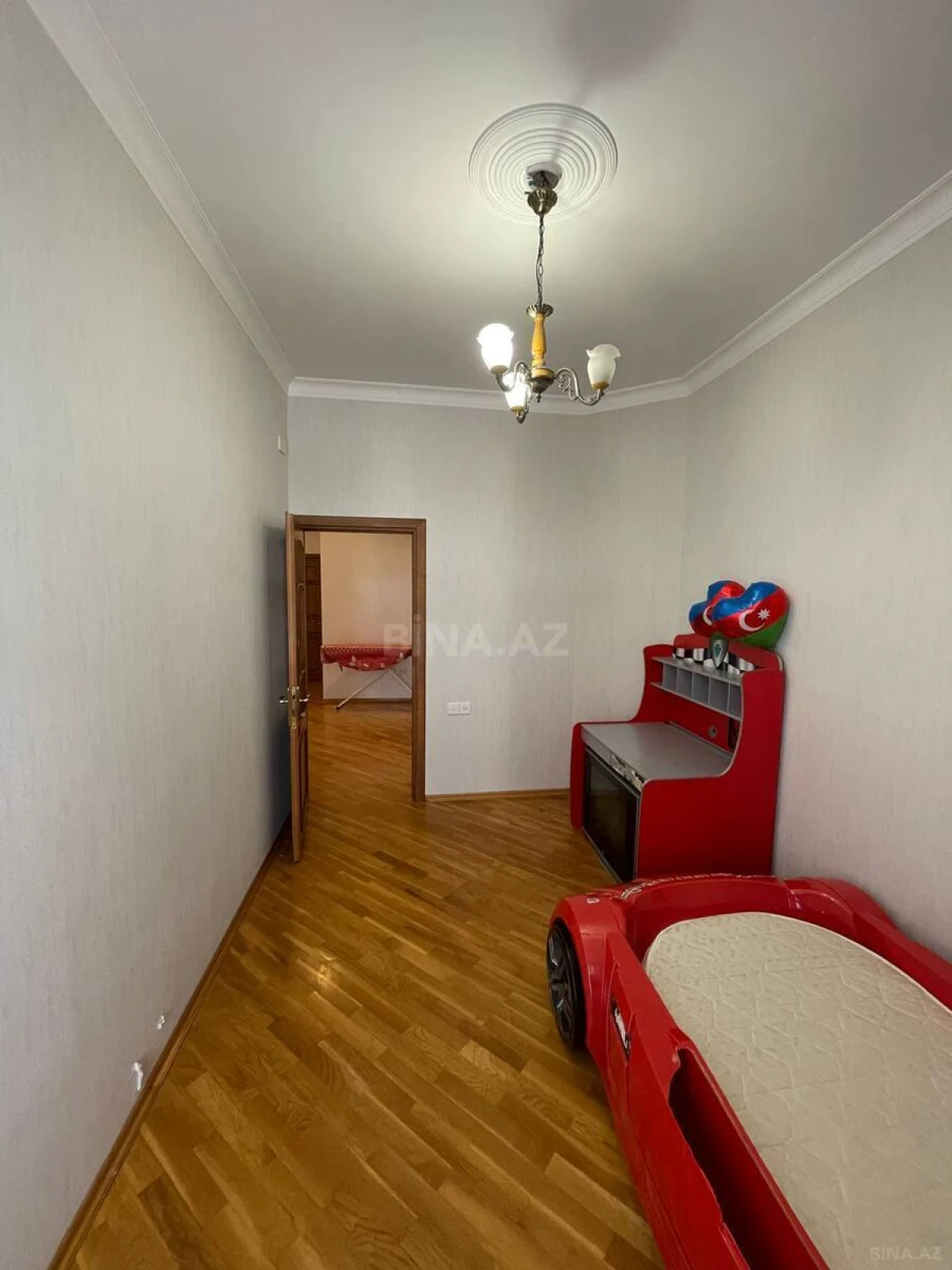 Kirayə verilir 3 otaqlı mənzil 110 m²