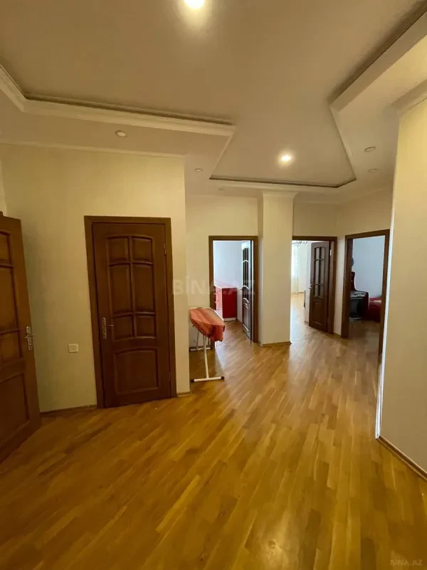 Kirayə verilir 3 otaqlı mənzil 110 m²