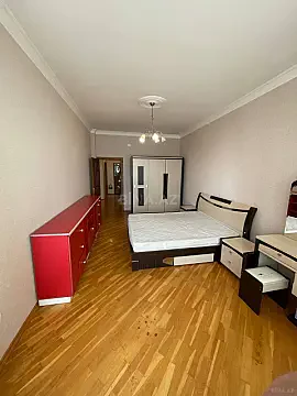 Kirayə verilir 3 otaqlı mənzil 110 m²