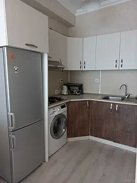 Kirayə verilir 2 otaqlı mənzil 50 m²