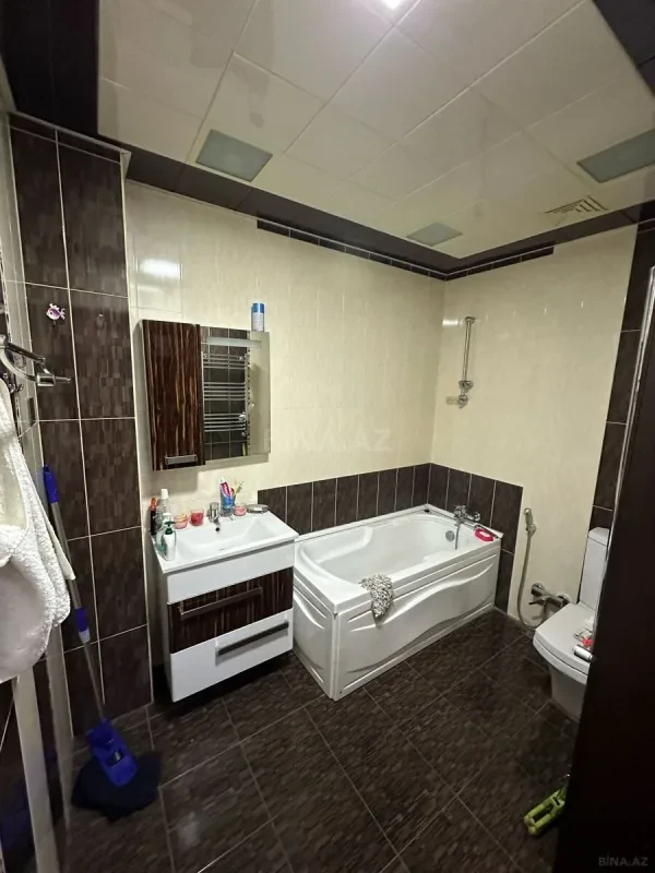 Kirayə verilir 2 otaqlı mənzil 90 m²