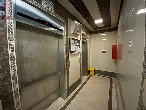 Satılır 2 otaqlı mənzil 100 m²