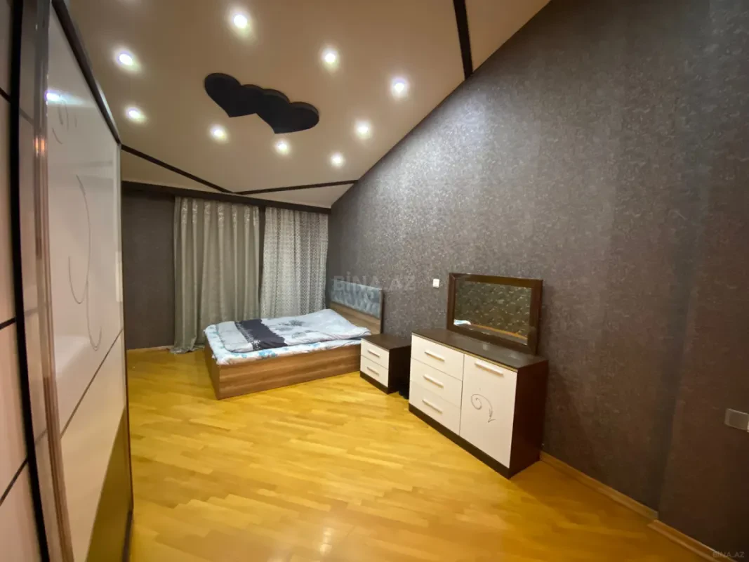 Satılır 2 otaqlı mənzil 100 m²