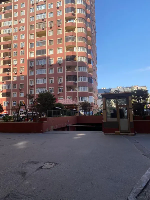 Satılır 2 otaqlı mənzil 100 m²