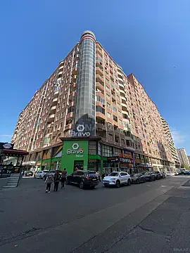 Satılır 2 otaqlı mənzil 100 m² — Bakı, 8-ci mikrorayon 2 otaq 100.00 m²