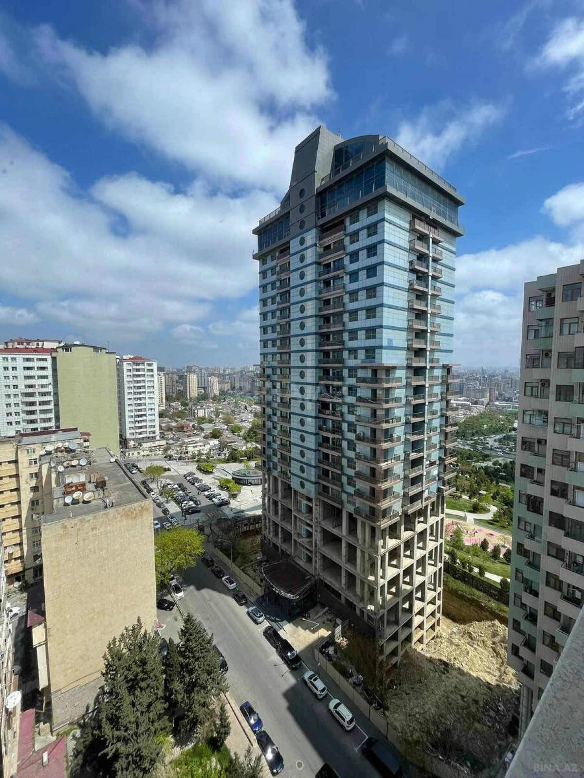 Kirayə verilir 2 otaqlı mənzil 60 m²