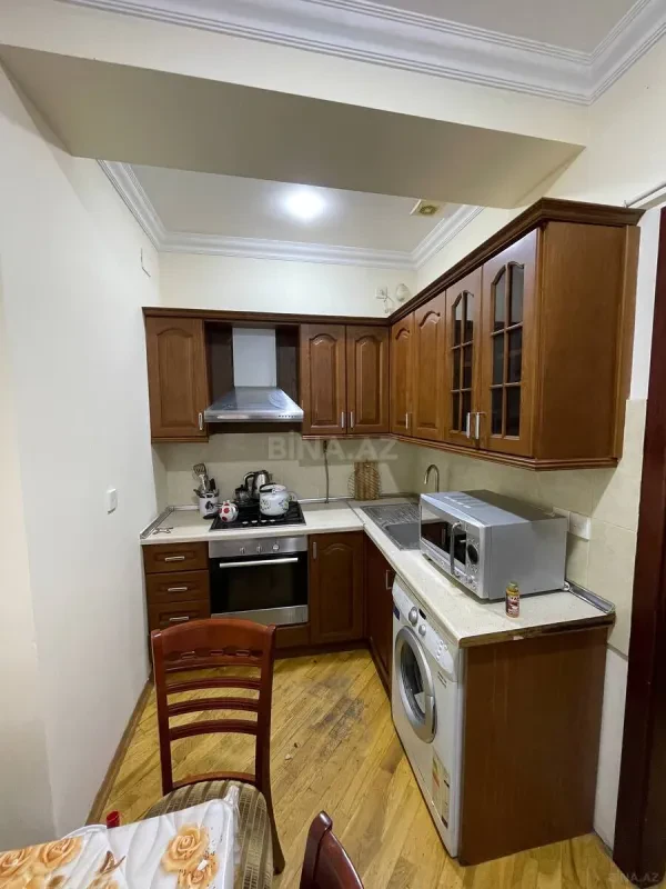 Kirayə verilir 2 otaqlı mənzil 60 m²